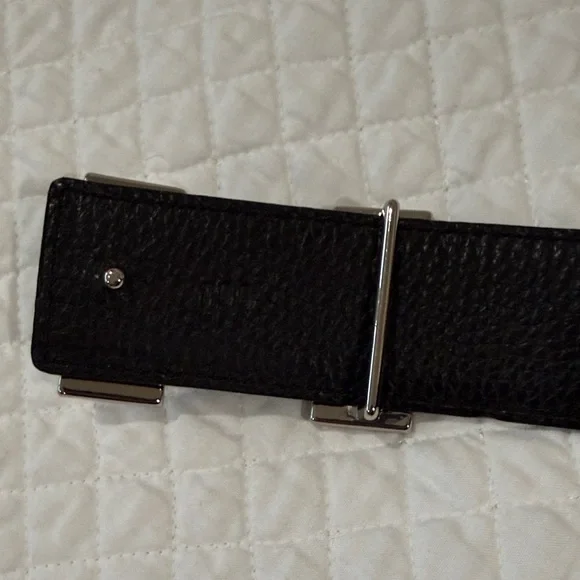 Black Leather Belt with H Silver Buckle - Picture 2 of 6